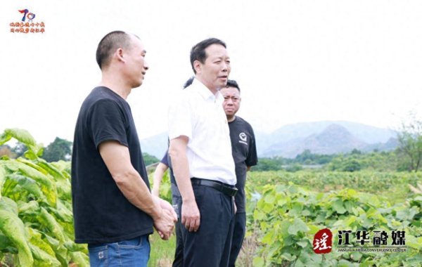 富邦速配 江华：段贵建督导河长制暴露问题整改工作